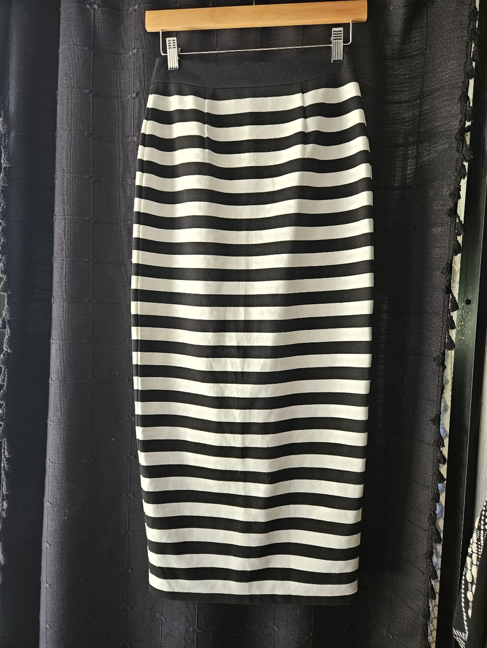 MUSTARD SEED Black & White Striped Maxi Pencil Skirt - Full Zip Front - Small - Picture 3 of 7